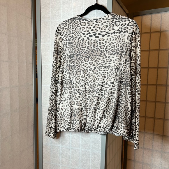 Anthropologie Eri + Ali animal print faux wrap top with bell long sleeves - Picture 5 of 5